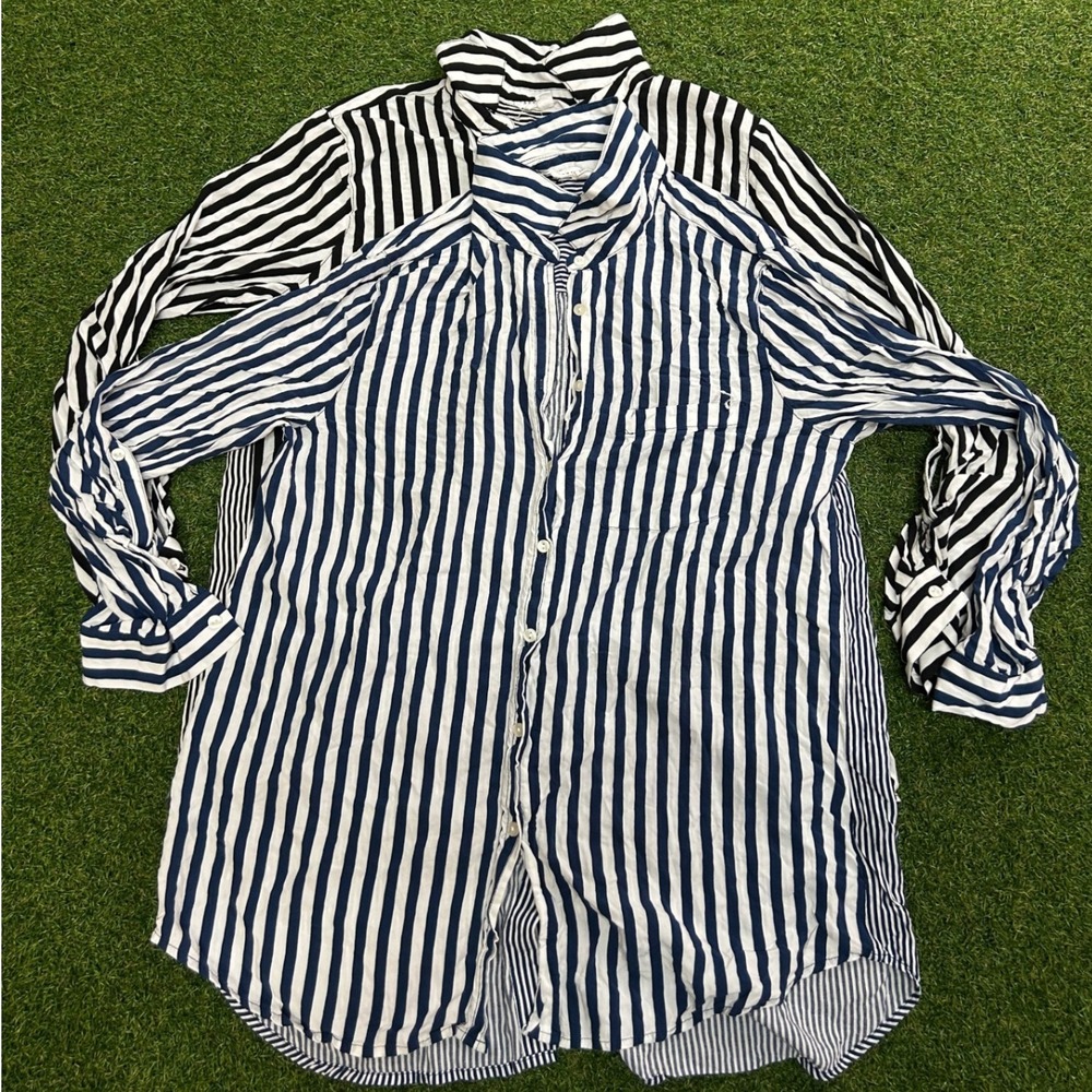 Jane + Delancey Striped Button Down Shirts Bundle Size M Navy Black White 2pk